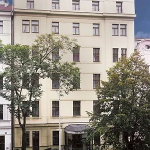 Hotel Lunik, Praag