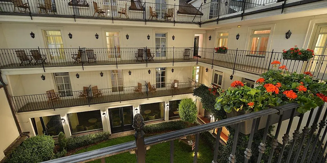 Angelis Hotel Prague 4*,
